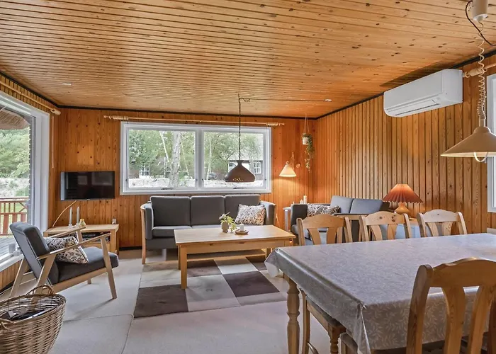 Menard - 1-2km From The Sea By Interhome